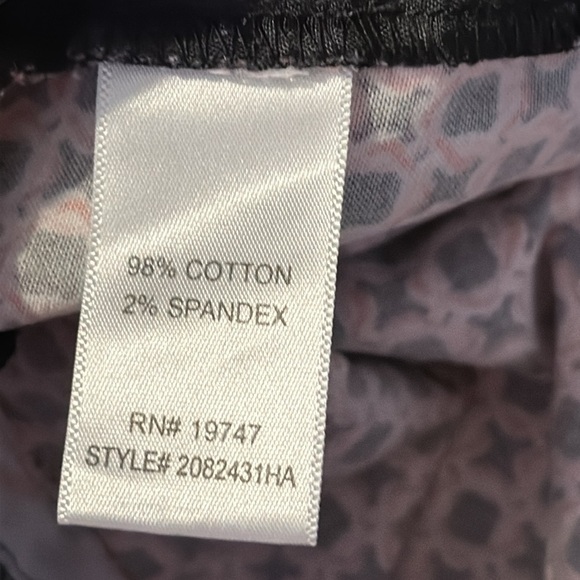 Women’s Counterpart Cropped Pink & Black Lattice Print Pants Size 16 - Picture 6 of 6